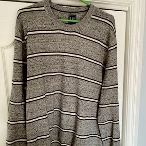 Lightweight Pull Over